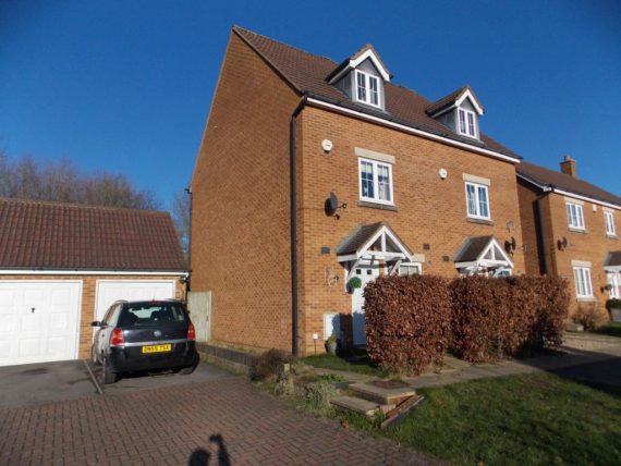 4 Bedroom Semi-Detac...